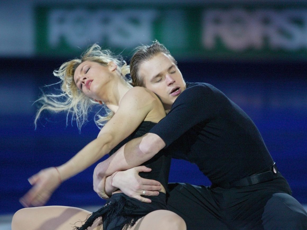 архив на Албена Денкова и Максим Стависки