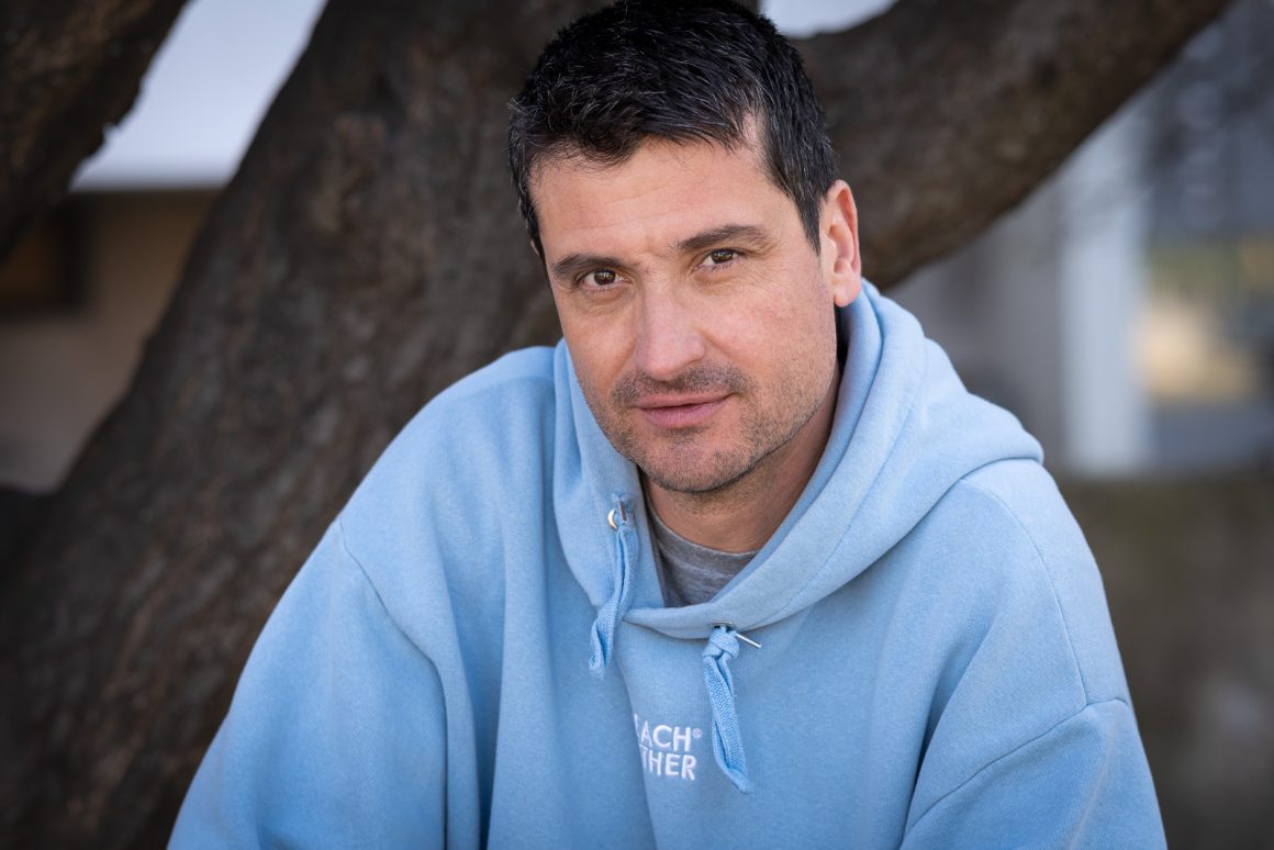 Петьо Петков - Шайбата в авторска снимка на Радостина Колева за Cultinterview