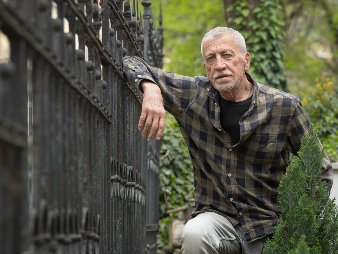 Атанас Атанасов в авторска снимка на Радостина Колева за Cultinterview